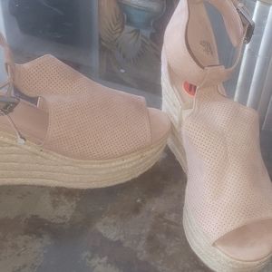 Womans sandals
